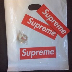 Supreme Bouncy Ball (f/w18)